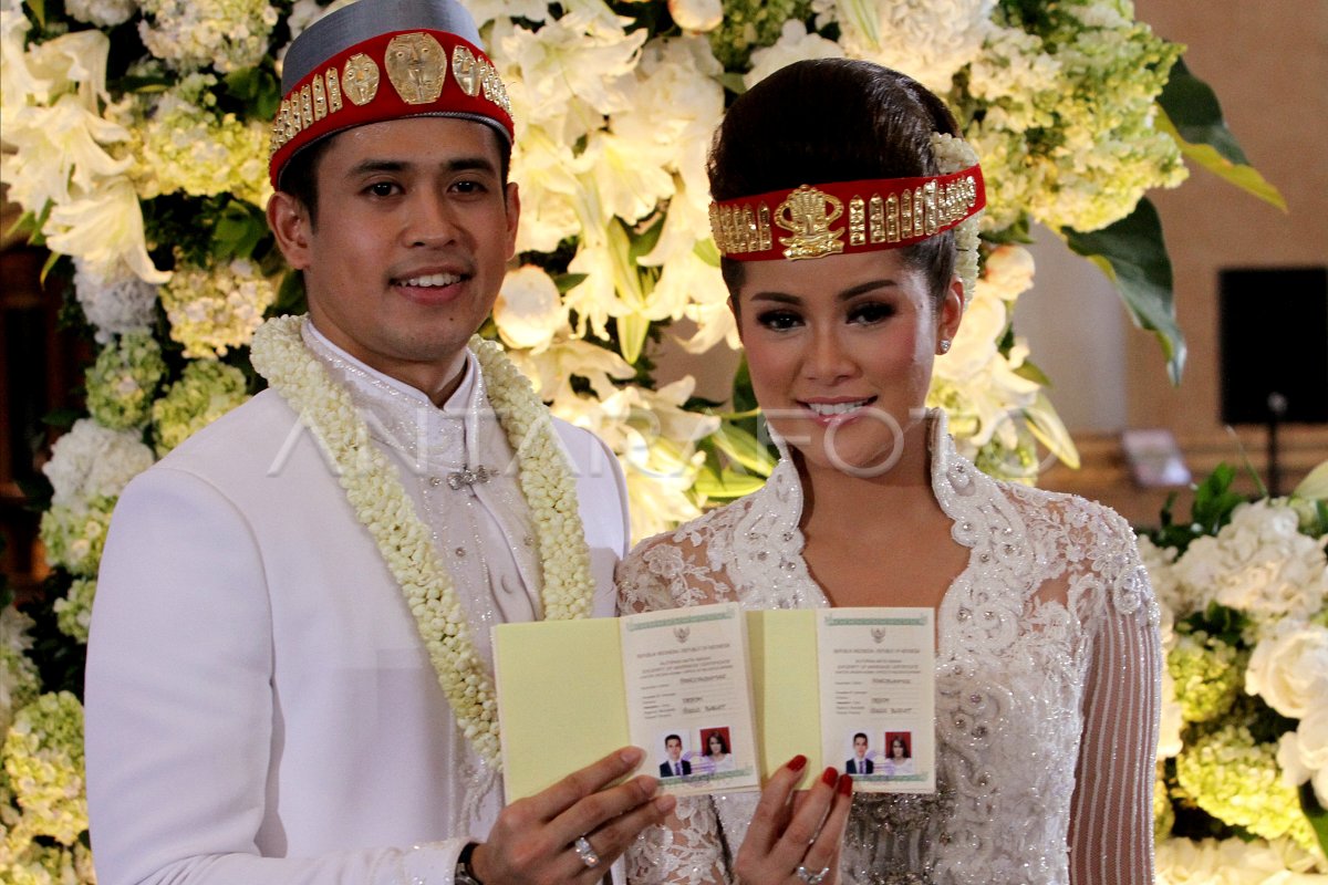 OLA RAMLAN MENIKAH