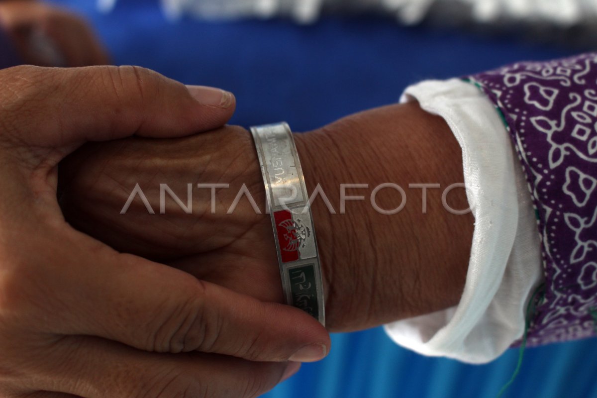 HAJI IDENTITY BRACELET