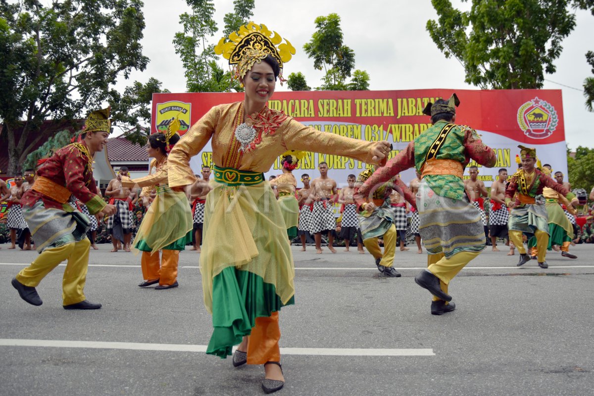 ZAPIN KONTEMPORER RIAU  ANTARA Foto