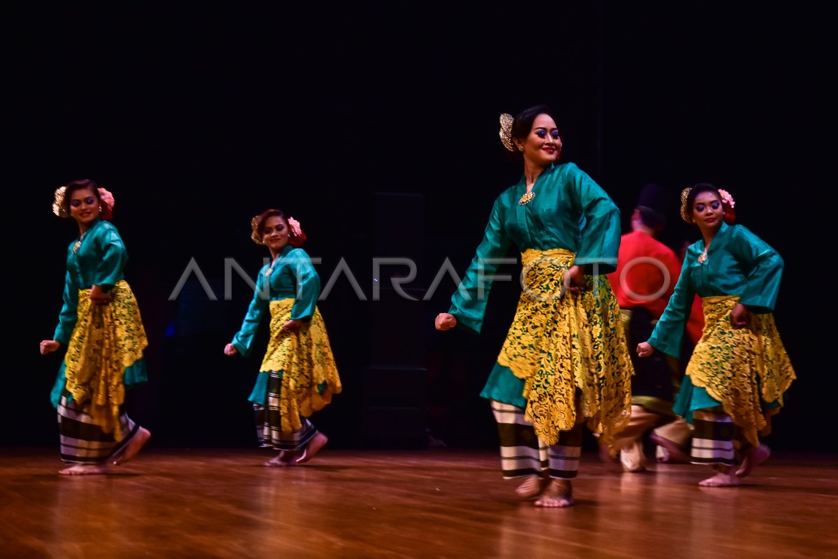 ZAPIN SINGAPURA  ANTARA Foto