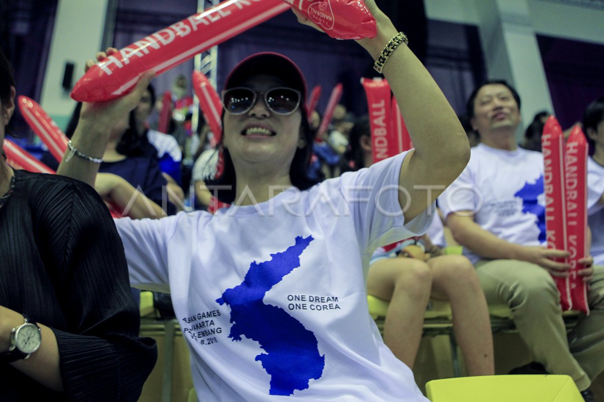 NORTH KOREAN PRINCESS HANDBALL VS SOUTH KOREAN