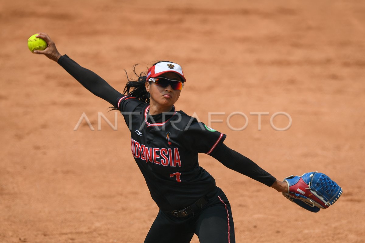 SOFTBALL NIÑAS FILIPHINA VS INDONESIA JUEGOS ASIÁTICOS 2018 | ANTARA Foto
