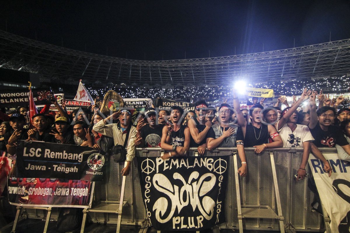 KONSER 35 TAHUN SLANK | ANTARA Foto