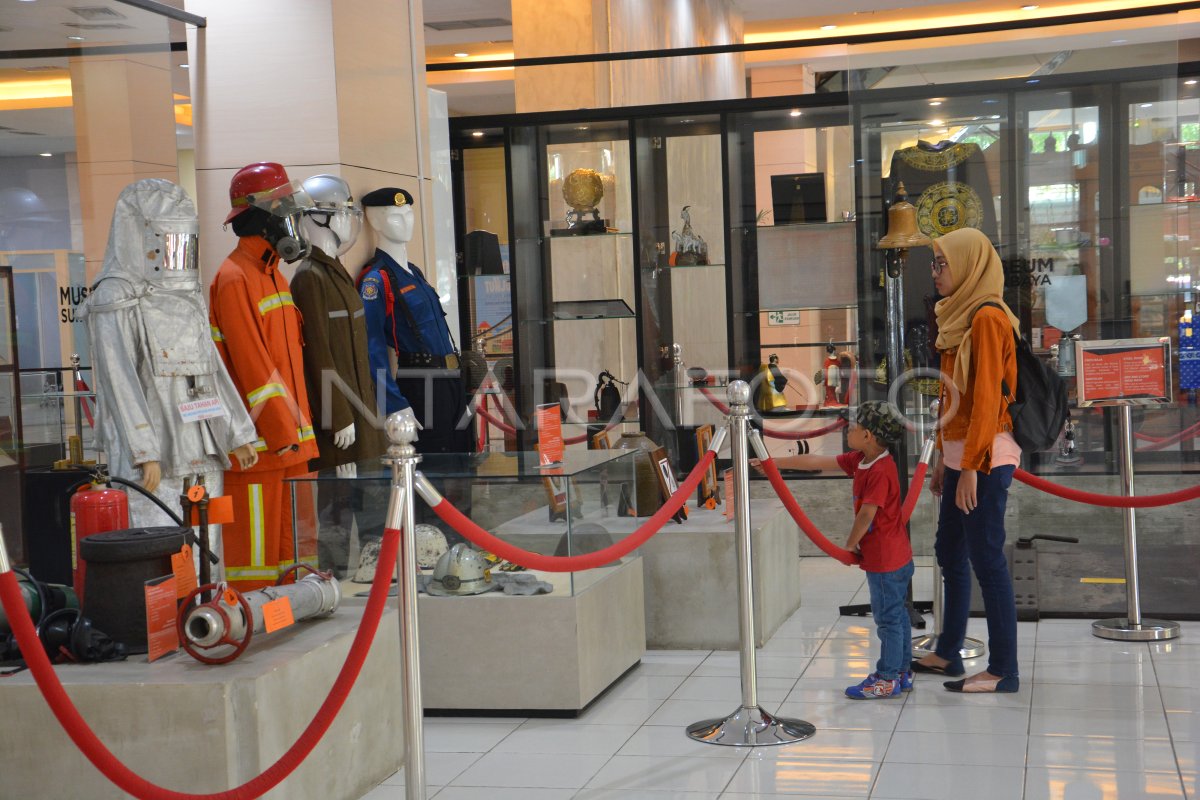 https://img.antarafoto.com/cache/1200x800/2019/09/21/museum-surabaya-siola-m3v6-dom.jpg