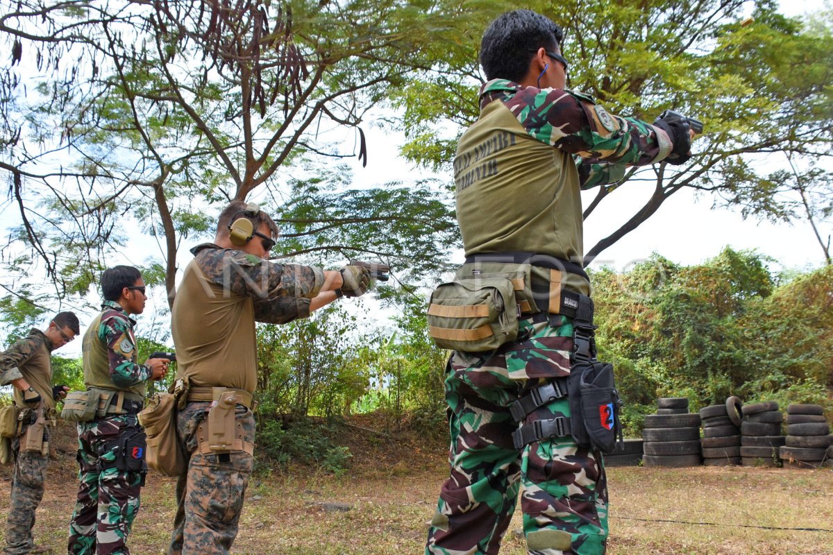 Korps Marinir Indonesia And American Practice Shooting Marksmanship