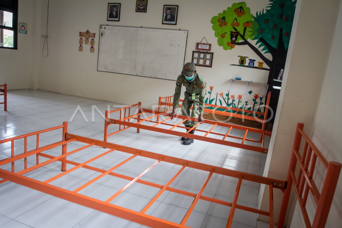BANGUNAN SEKOLAH UNTUK ISOLASI TERPUSAT