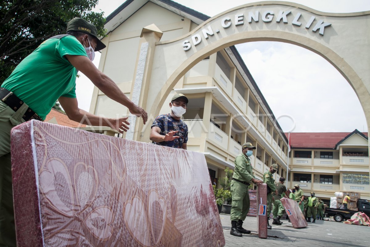 BANGUNAN SEKOLAH UNTUK ISOLASI TERPUSAT