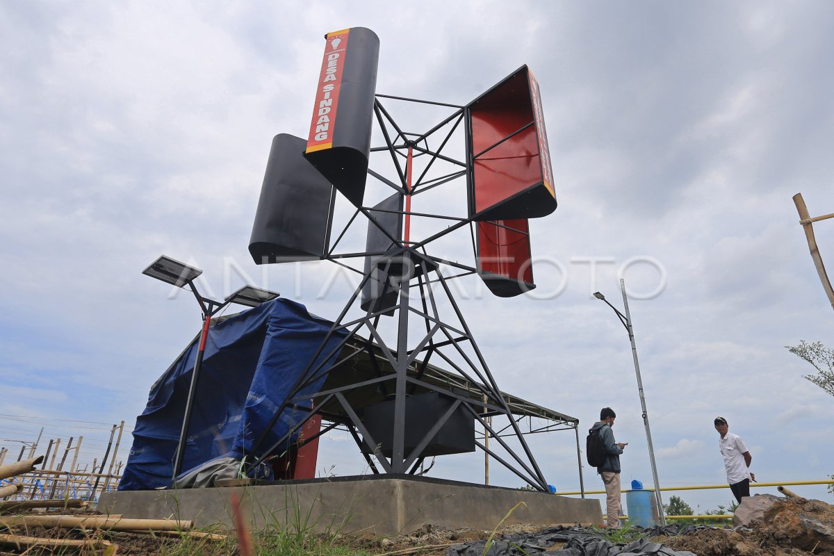 INOVASI PEMBANGKIT LISTRIK TENAGA ANGIN | ANTARA Foto