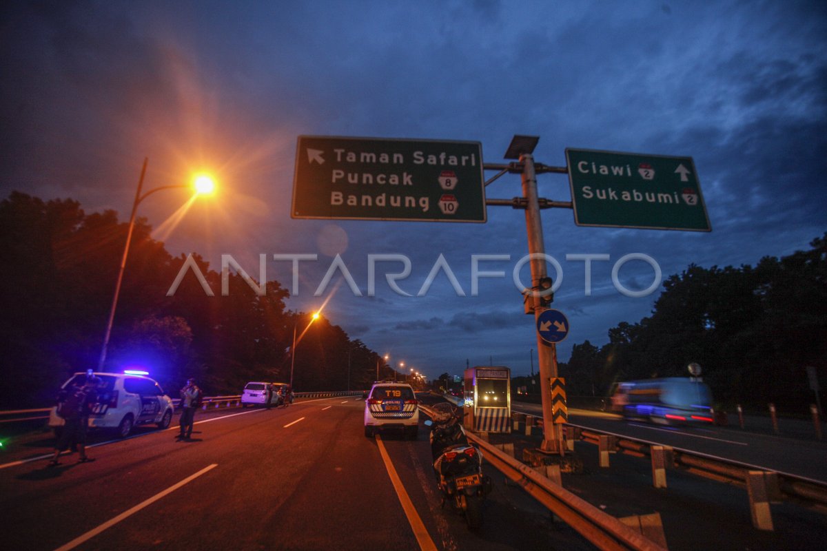 FREE NIGHT CAR APPS IN JALUR WISATA PUNCAK BOGOR ANTARA Foto FREE NIGHT CAR APPS IN JALUR WISATA PUNCAK BOGOR ANTARA Foto
