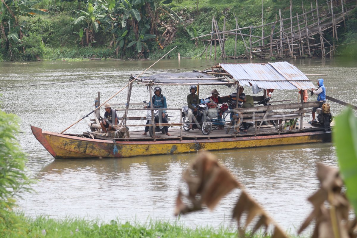 Bridge development plan on Brantas River | ANTARA Foto