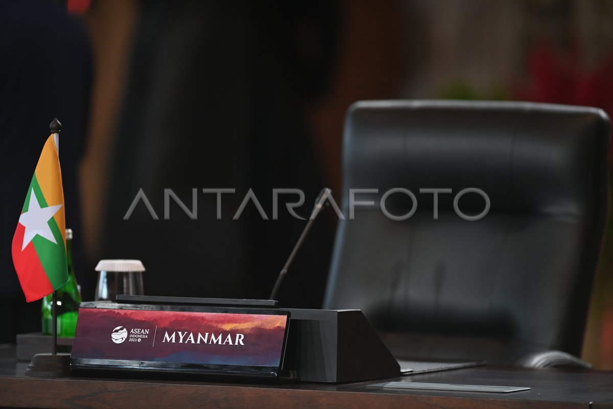Myanmar is not present in the ASEAN Summit