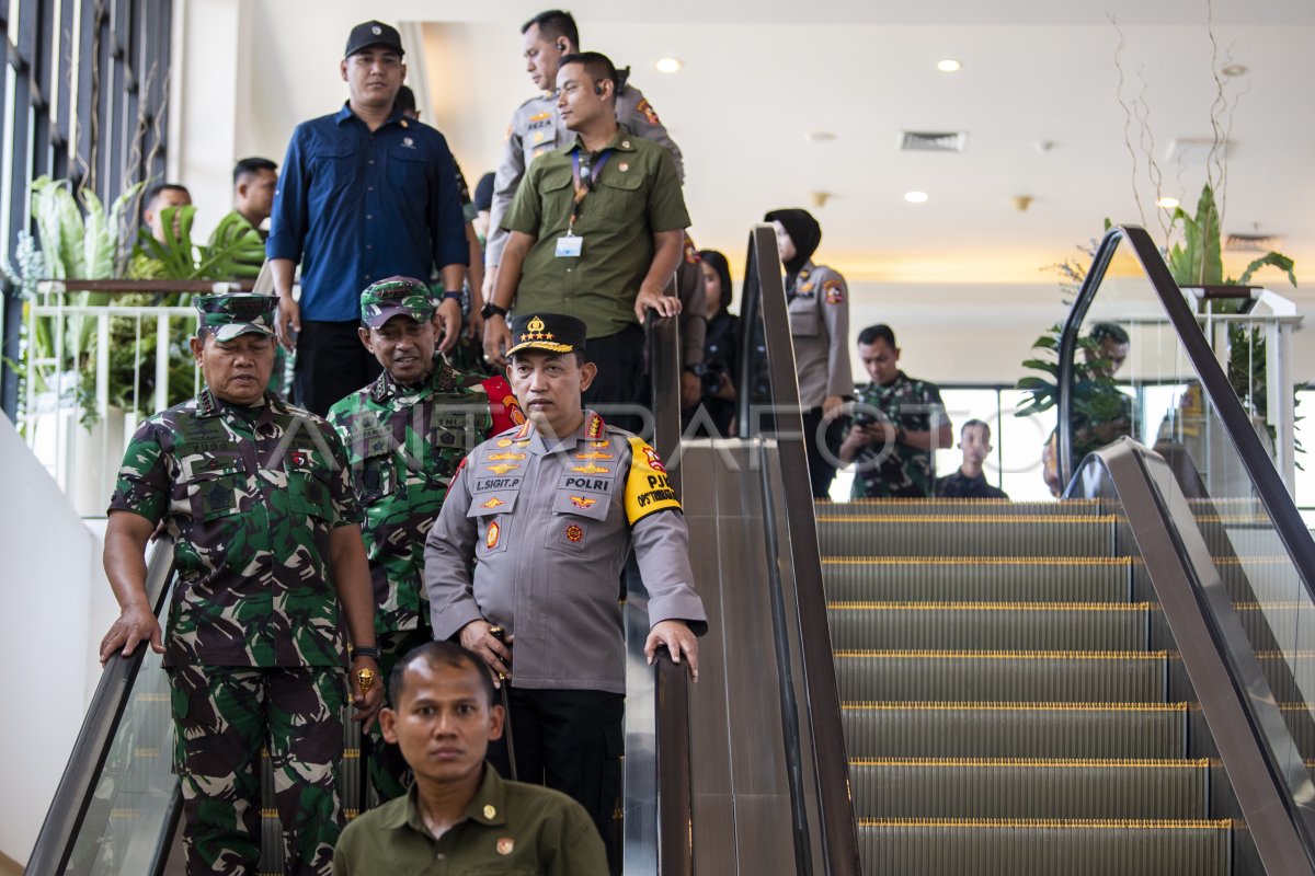 Panglima Tni Dan Kapolri Tinjau Kesiapan Ktt Ais Antara Foto