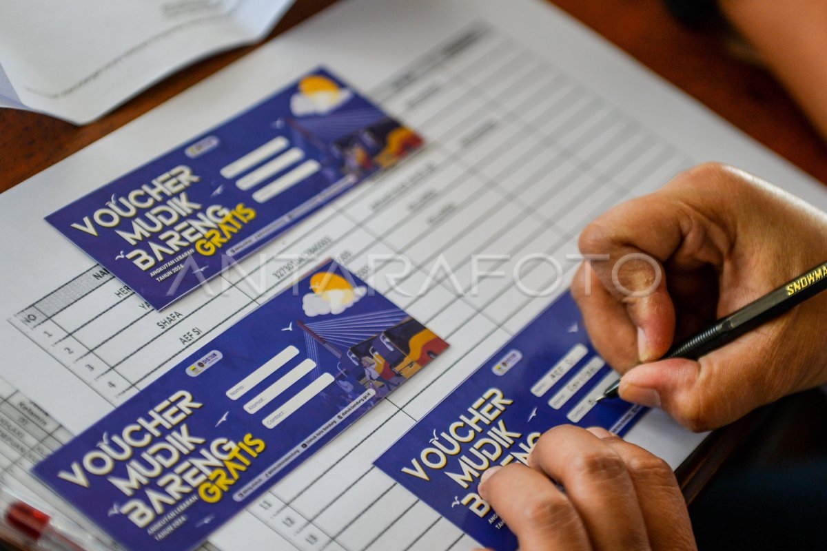 Pendaftaran mudik gratis di Bandung ANTARA Foto Pendaftaran mudik gratis di Bandung ANTARA Foto