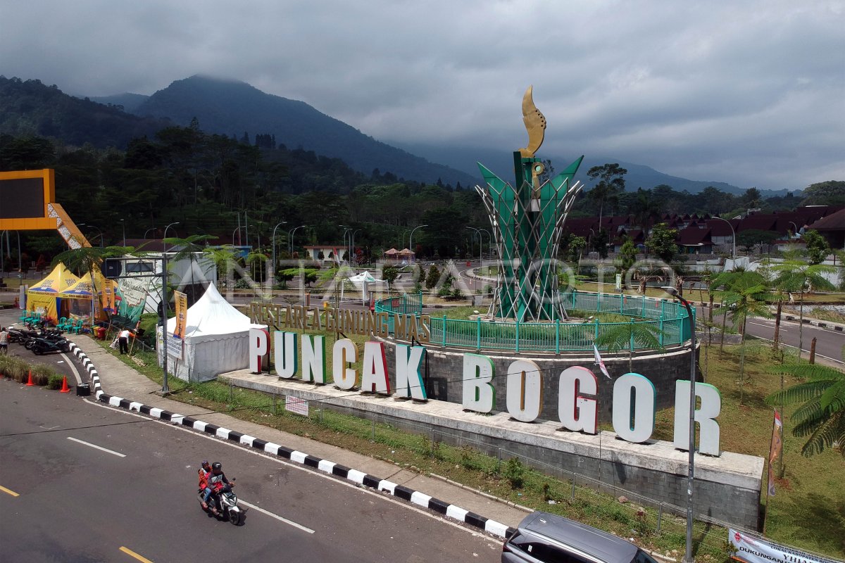 Place of break in Puncak Bogor | ANTARA Foto