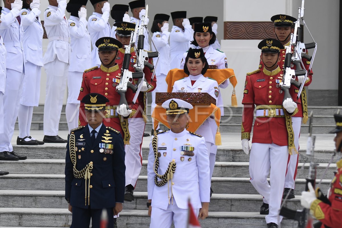 Duplikat bendera pusaka Merah Putih kembali ke Jakarta | ANTARA Foto