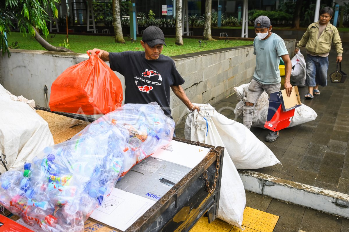 Optimalisasi bank sampah untuk pengurangan sampah nasional 2025