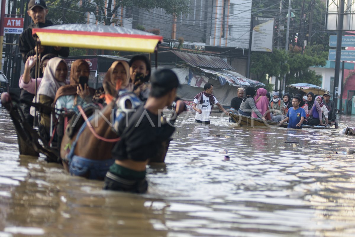 Flood soaking South Bandung area