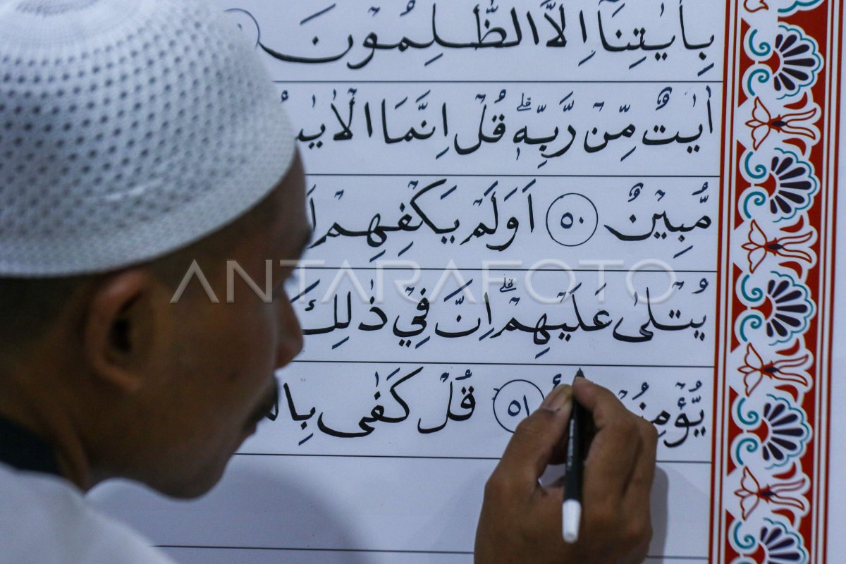 Pembuatan Al Quran raksasa