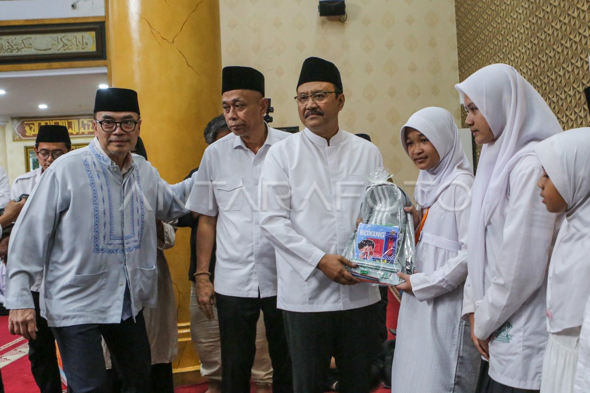 Santunan and open fasting with Kemensos