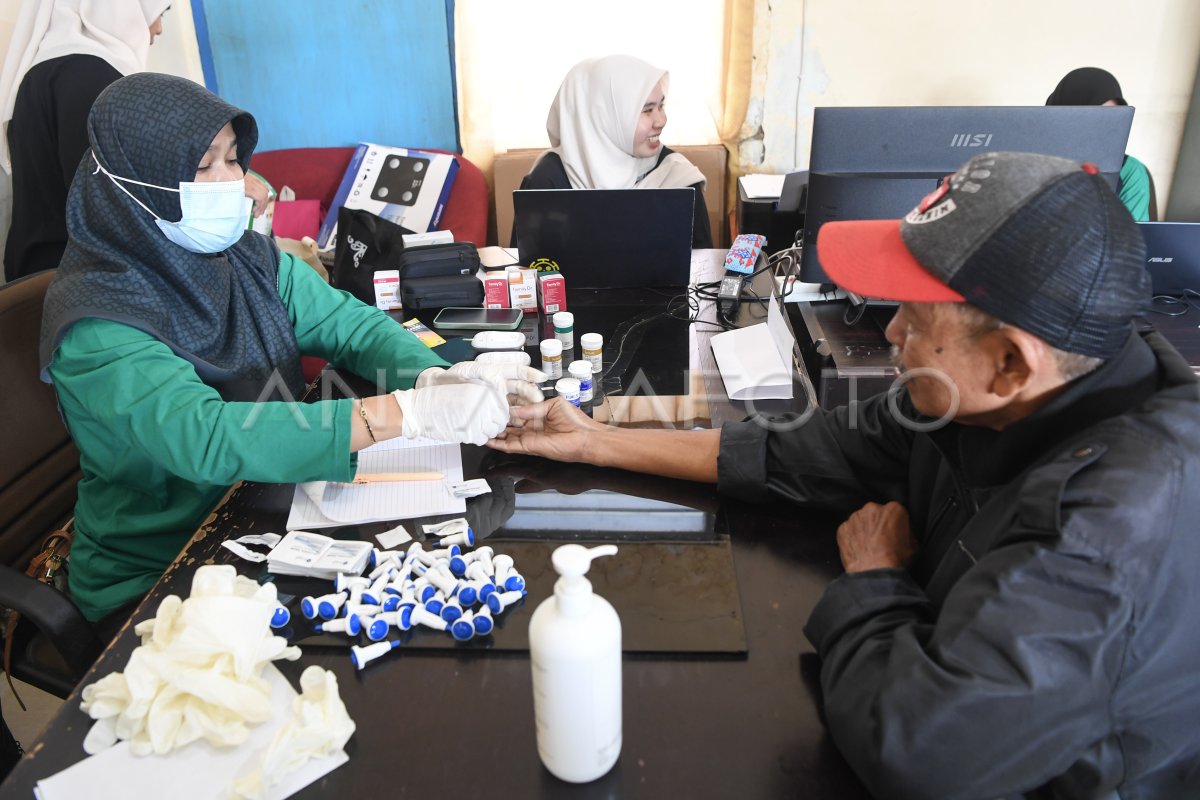 Pemeriksaan kesehatan sopir bus di Samarinda