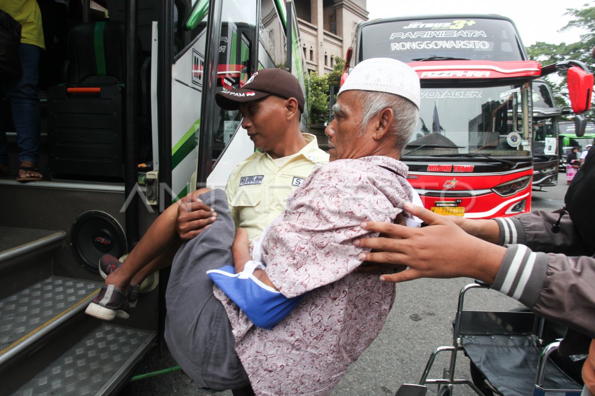 Mudik gratis BUMN 2025 di Surabaya ANTARA Foto