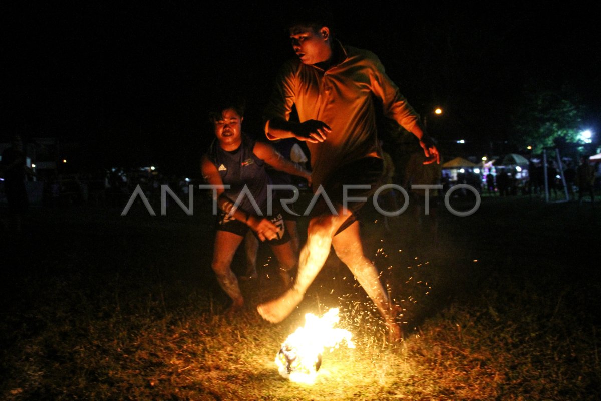Game football paddy in Palangka Raya