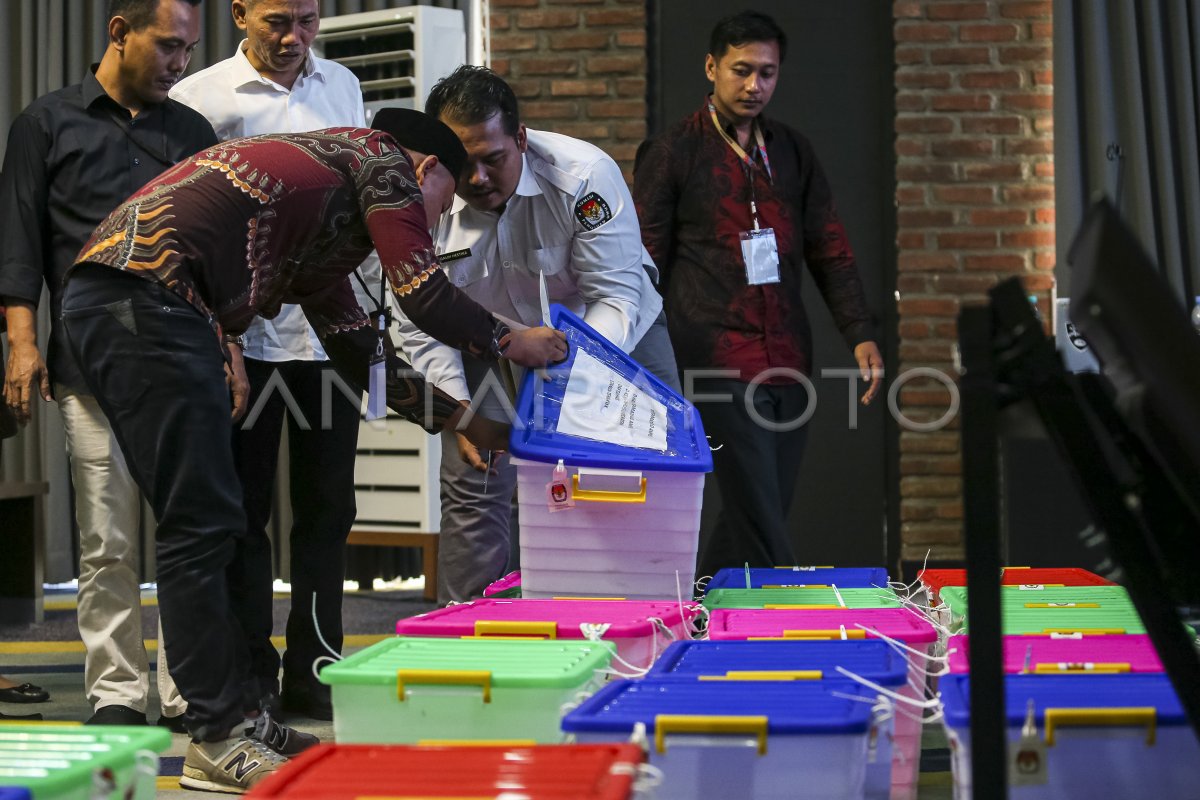 Rekapitulasi suara hasil PSU Pilkada Kabupaten Serang