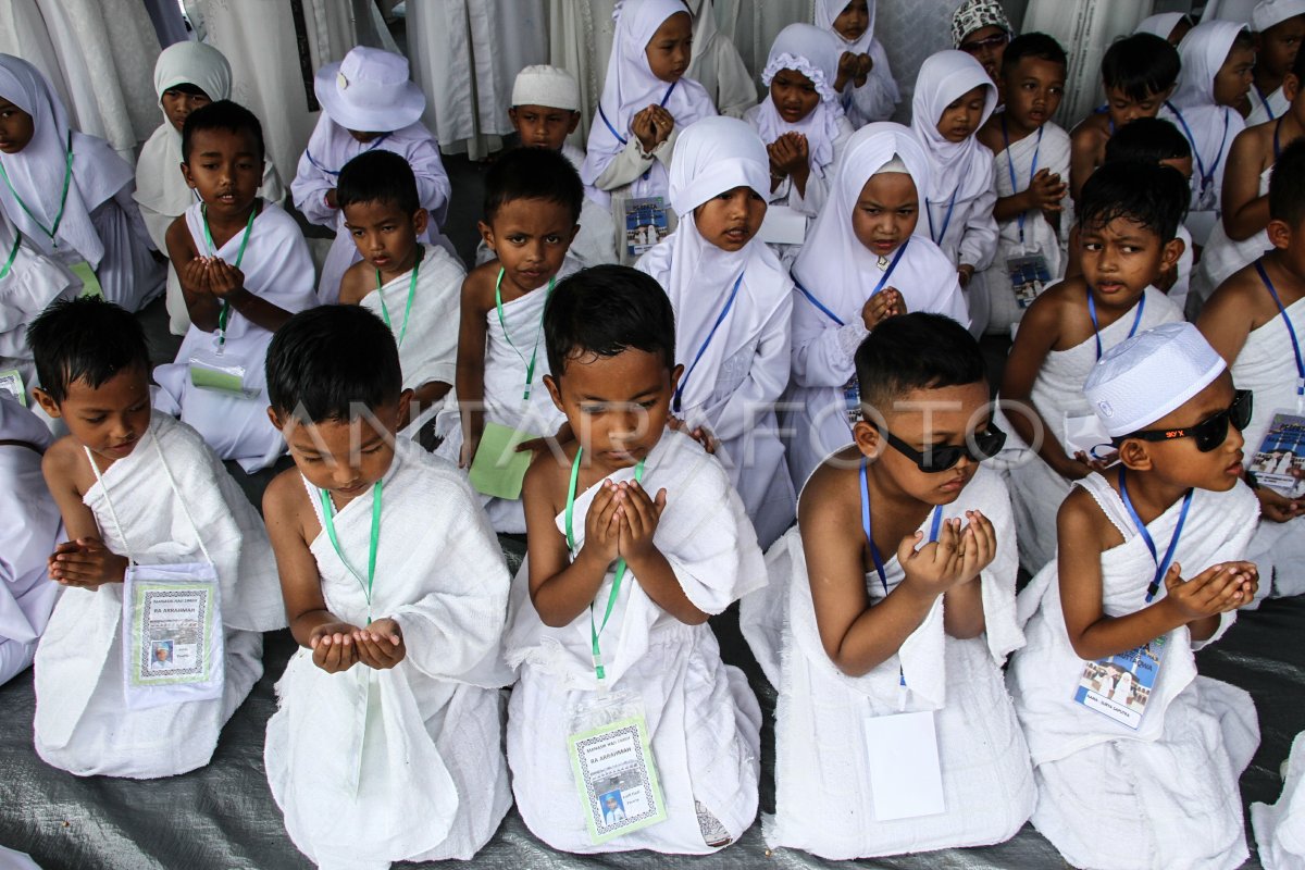 Latihan manasik haji anak usia dini di Palangka Raya