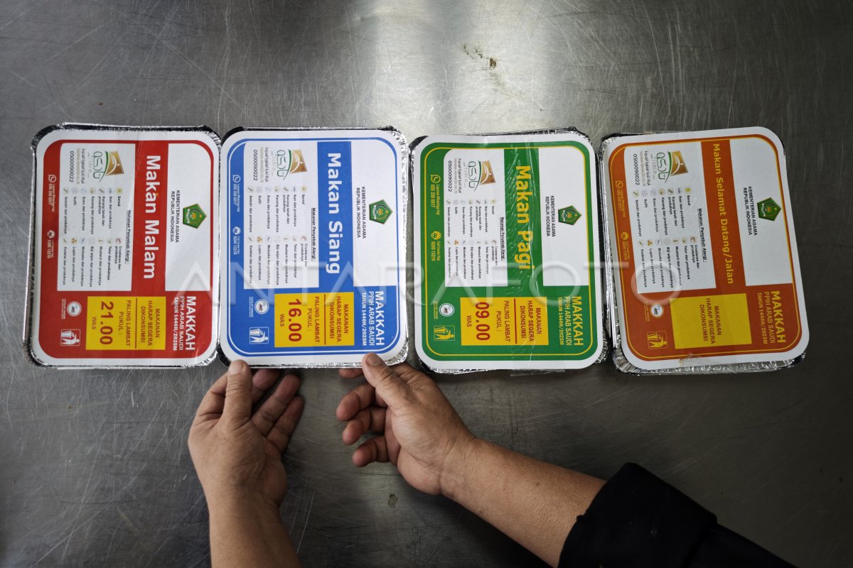 Food packages for Indonesian pilgrims