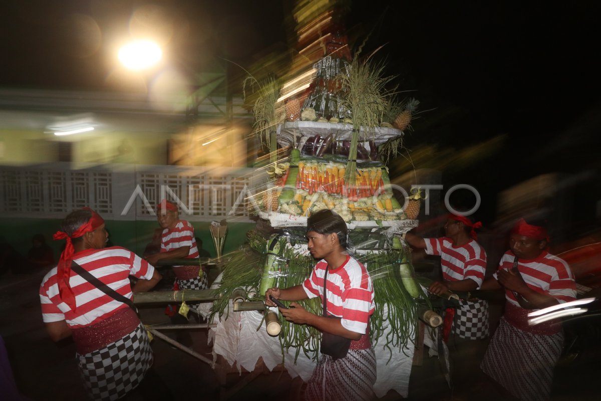 Sedekah bumi petani Kediri