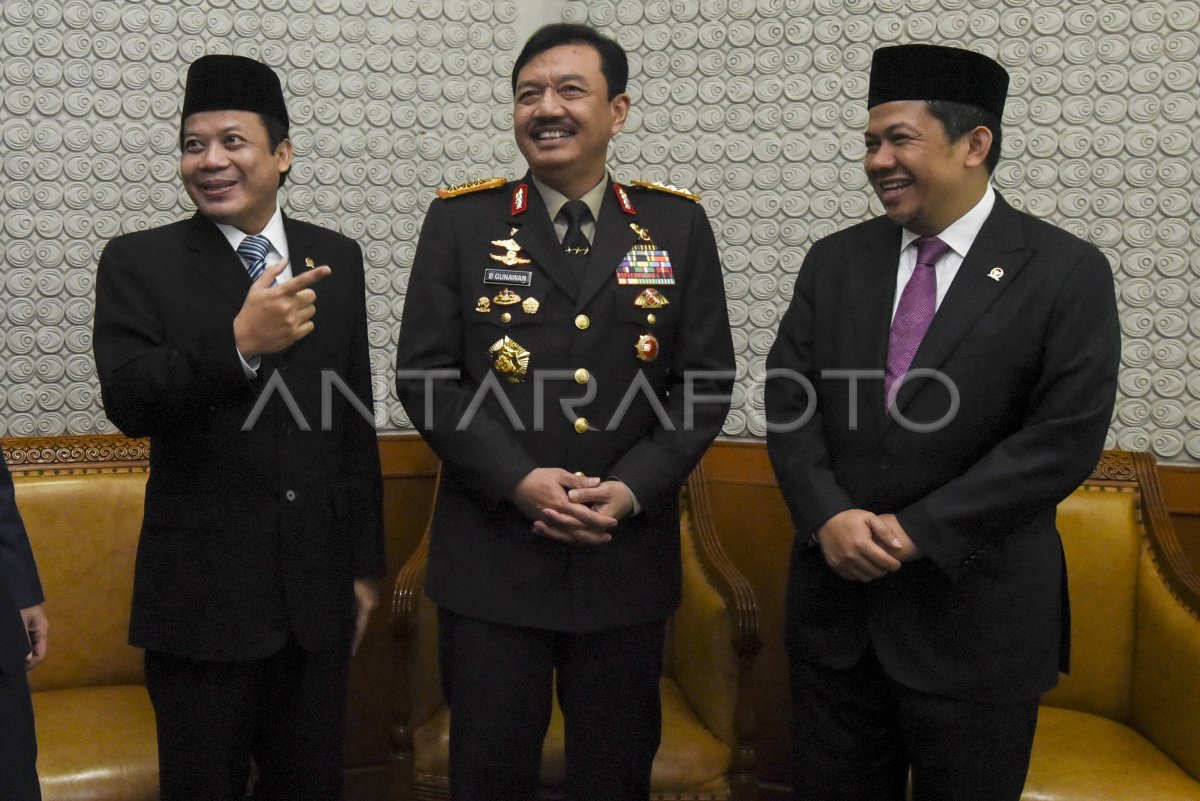 Porno bi kompilyatsiya eng mashhur porno aktrisalar