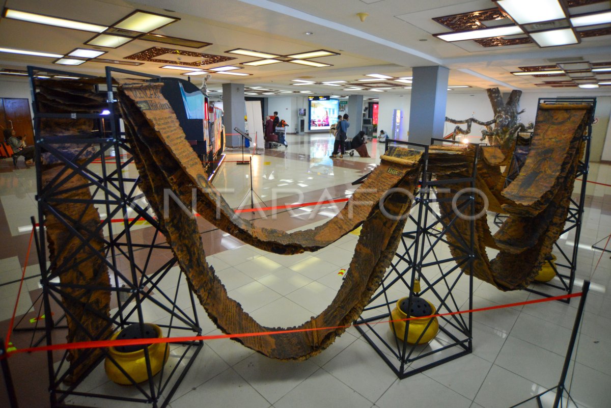 Pameran instalasi warisan dunia di Bandara Minangkabau