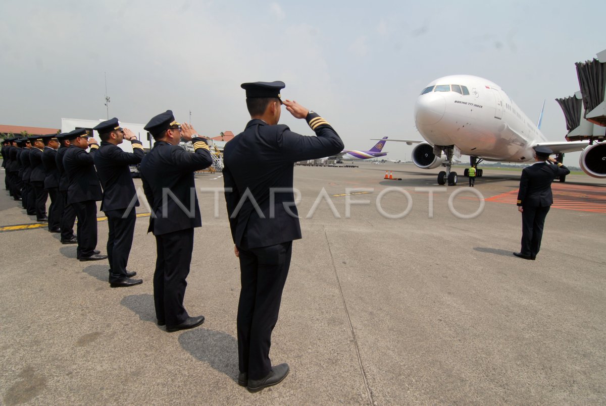 CEREMONY PILOT GARUDA | ANTARA Foto