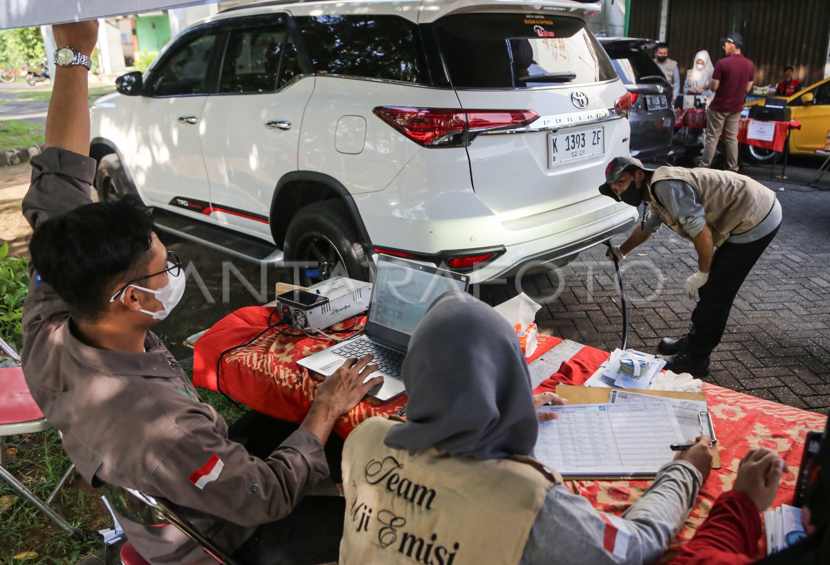 Uji emisi kendaraan gratis di Semarang