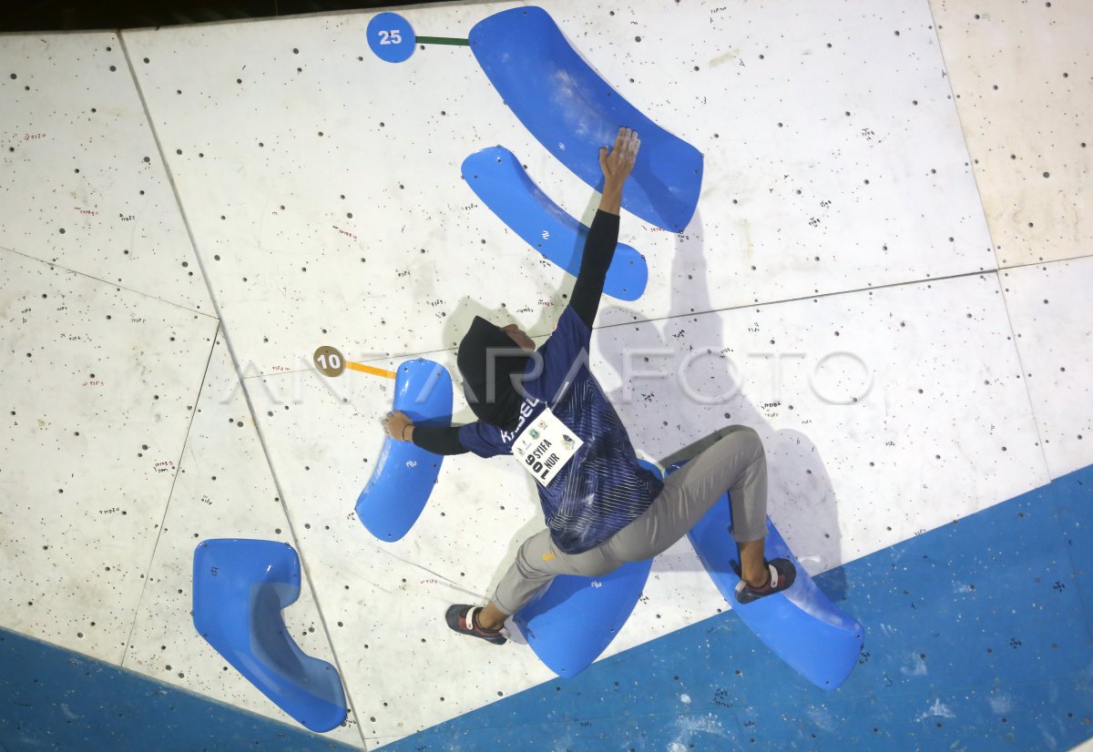 Final boulder junior putri Kejurnas Panjat Tebing 2025