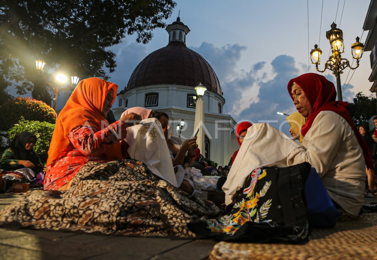 Gerakan belajar membatik di Kota Lama Semarang