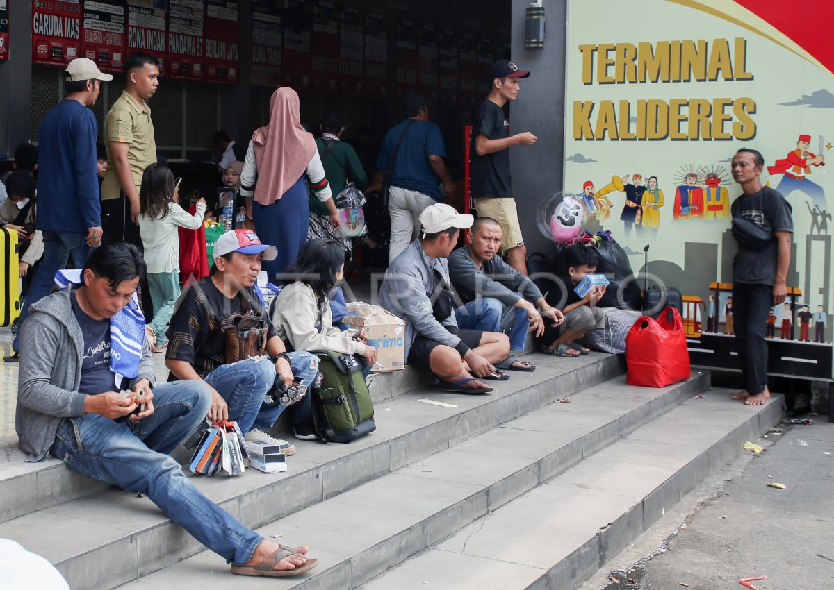 Mudik Idul Adha di Terminal Kalideres