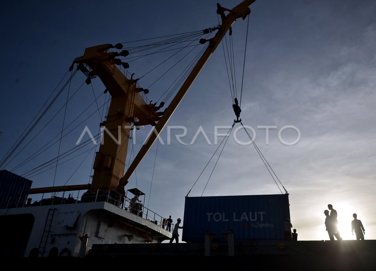 SEA TOLL TRAY | ANTARA Foto