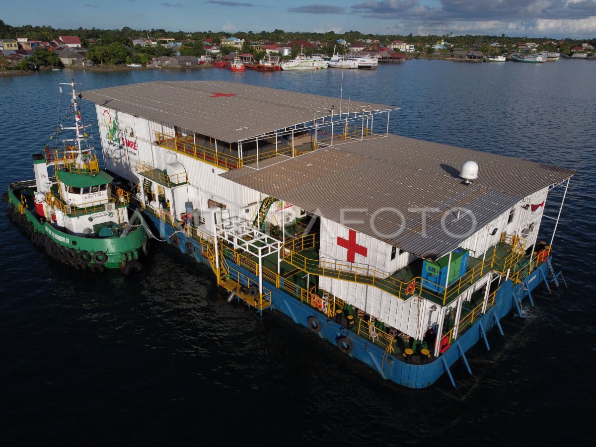 HOSPITAL FLOATING AT WAKATOBI | ANTARA Foto
