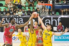 Bali United Basketball lawan Kesatria Bengawan Solo