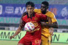 Persija Jakarta melawan Semen Padang FC