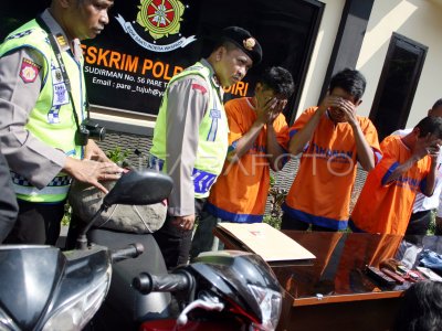 PELAKU PEMBUNUH BAYARAN