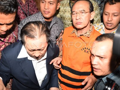 KPK TAHAN MANTAN MENAG