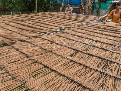 PRODUKSI DUPA TERKENDALA CUACA