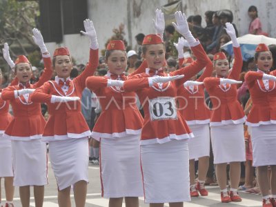 BEAUTIFUL STREET MOTION