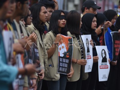 AKSI DUKUNG PENGUNGKAPAN KASUS NOVEL | ANTARA Foto