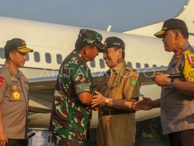 PANGLIMA TNI DAN KAPOLRI TINJAU PENANGANAN KARHUTLA RIAU
