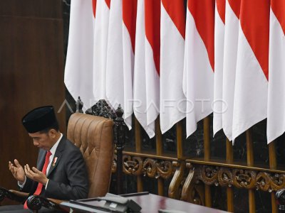 PELANTIKAN ANGGOTA DPR PERIODE 2019-2024 | ANTARA Foto