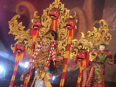 Pembukaan Pesona Nusa Dua Fiesta Antara Foto