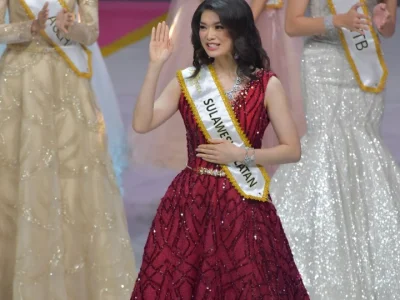 Men mast holda onlayn porno ishlatganman